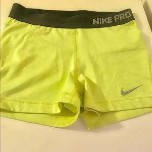 Nike short